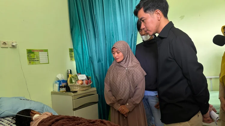 Wapres Minta Maaf kepada Korban Keracunan Batang