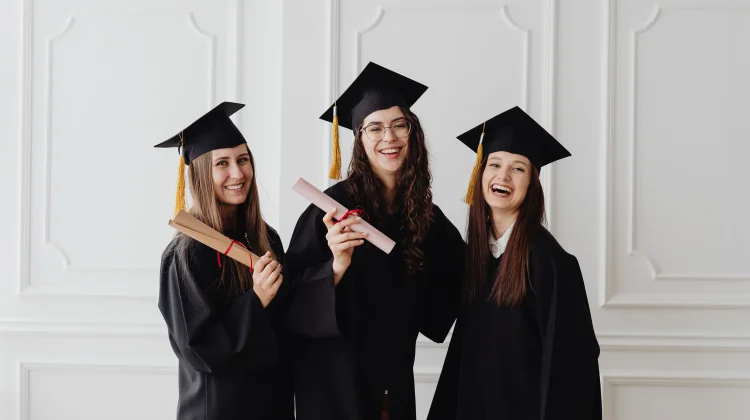 Hari Sarjana Nasional, Ini Perbedaan Sarjana Akademik dan Terapan