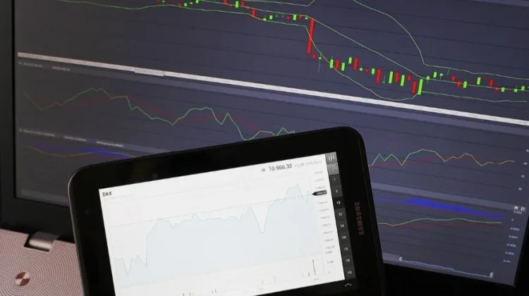Trading Forex di Indonesia Menghadapi Badai Sempurna