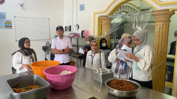 Nakes Tangerang Inspeksi Jajanan Anak Selolah