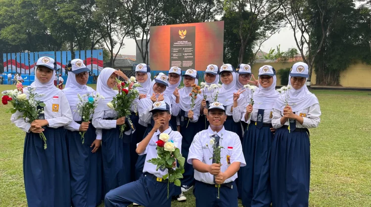 Bertemu Presiden Prabowo, Jadi Kenangan Manis Bagi Para Siswa SMPN 272 Jakarta