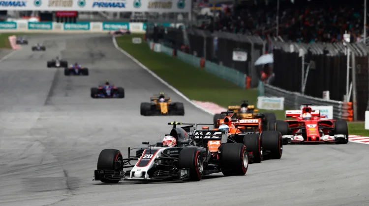 Grand Prix Bahrain di Malaysia Dibayangi Suhu Panas hingga Kabut Asap