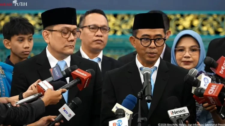 Gantikan Hery Susanto, Nuzran Joher Dilantik jadi Ketua Ombudsman
