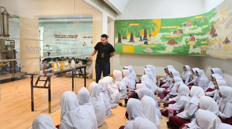 PPKS dan BPDP Kenalkan Sawit kepada Pelajar SD sejak Dini