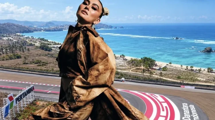 Agnez Monica Isi Opening Ceremony MotoGP Mandalika