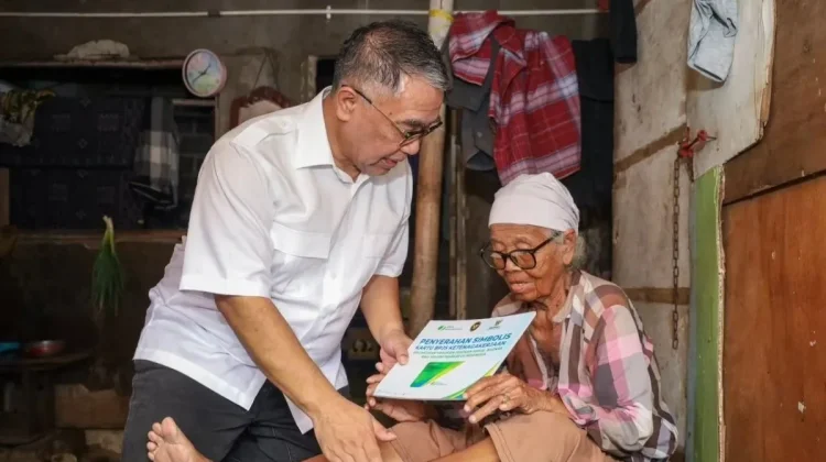 Baznas Lindungi 100 Ribu Pekerja Rentan, Ada Guru Ngaji hingga Nelayan