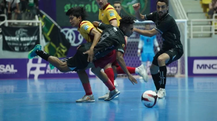 Perkasa, Bintang Timur Surabaya Tumbangkan Cosmo JNE Jakarta 7-3