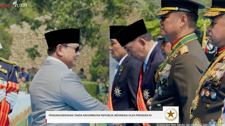 Presiden Prabowo Beri Tanda Kehormatan kepada Sejumlah Tokoh TNI, Ini Daftarnya