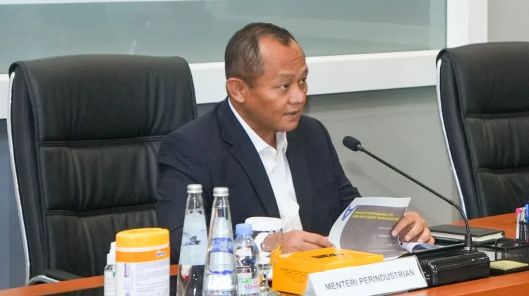 Menperin Soroti Izin Impor tanpa Batas, Industri Bisa Sulit Bertahan