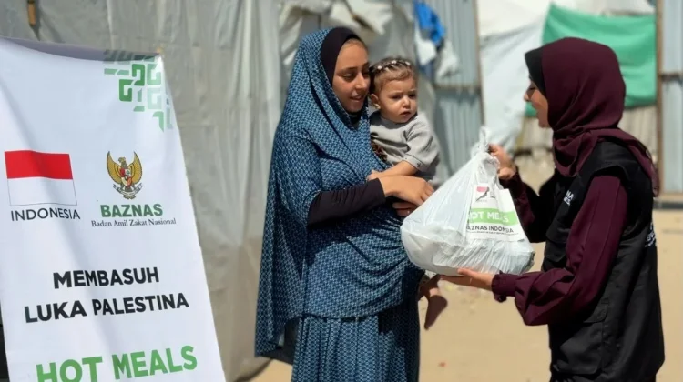 BAZNAS Salurkan Makanan untuk 3.500 Warga Gaza