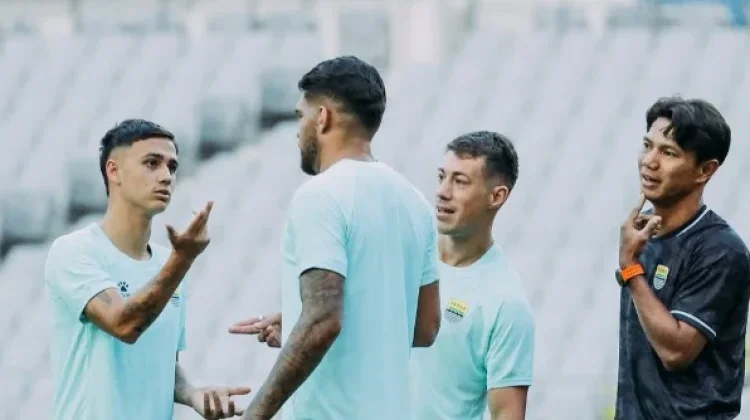 Persib Siap Tempur, Port FC Jadi Tantangan di Bangkok