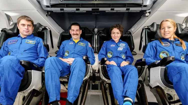 Crew-12 Akhiri 237 Hari di Orbit di ISS, Dilanjutkan Crew-13