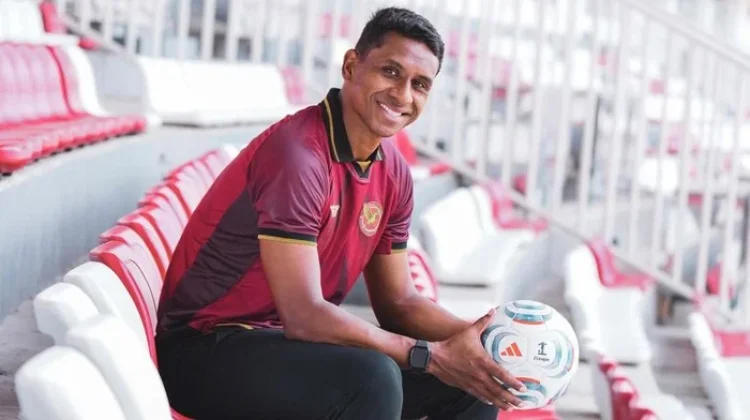 Bek Brasil Cleylton Santos Gabung Java United