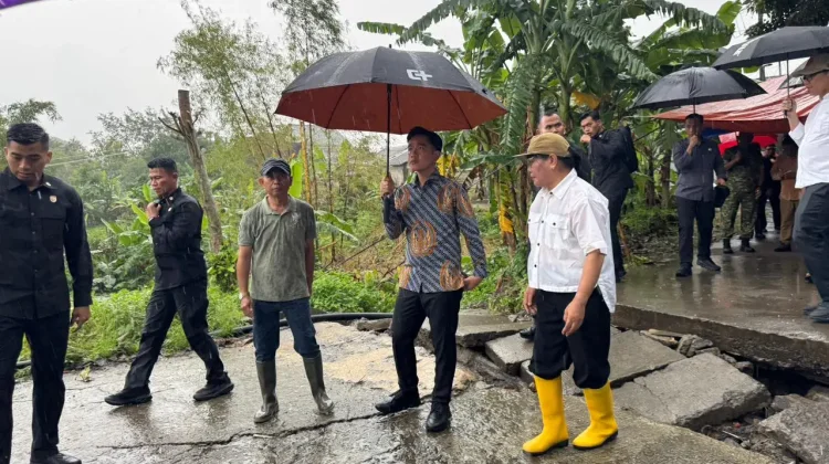 Wapres Tinjau Bencana Tanah Bergerak di Semarang