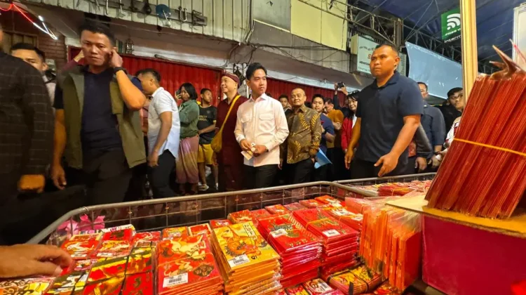 Meriahkan Pasar Imlek Semawis, Wapres Ajak Warga Rawat Keberagaman