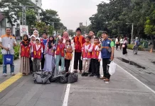 Komunitas Operasi Semut Bersihkan Sampah Kota Tua