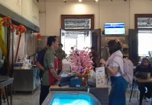 Nuansa Imlek di Kereta Api, Manjakan Penumpang