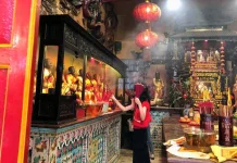 Mengenal Sembahyang Leluhur, Tradisi Ibadah Sakral saat Imlek