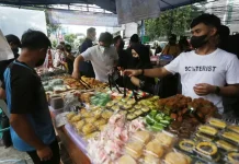 Mengenal Tren 'War Takjil', Tradisi Berburu Makanan Berbuka Ramadan