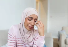 Menangis saat Puasa, Apakah Benar Bisa Membatalkan Ibadah?