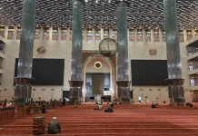 Masjid Istiqlal Sediakan 3.000–5.000 Takjil Harian Selama Ramadan