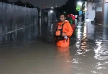 Banjir 1,2 Meter, Warga Kabupaten Tangerang Mulai Mengungsi