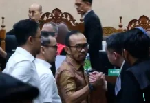 Eks Dirut Pertamina Patra Niaga Soroti Perbedaan Tuduhan dan Dakwaan Persidangan