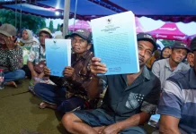 Kemenhut Serahkan SK TORA dan HKm Transformasi kepada Masyarakat Banyuwangi