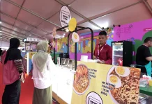 UMKM Raup Untung di Festival Imlek 2577
