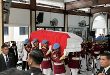 Jenazah Wapres ke-6 RI Try Sutrisno Tiba di Masjid Sunda Kelapa