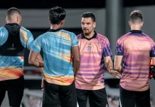 Carlos Pena Targetkan Persita Tangerang Bangkit di Markas PSM Makassar