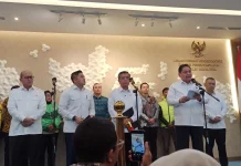 Menko Airlangga Umumkan Kewajiban THR untuk ASN dan Swasta