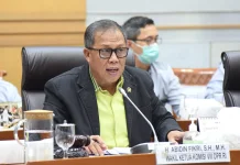 Puluhan Ribu Jemaah Umrah Terdampak, DPR Minta Kepastian Logistik Darurat