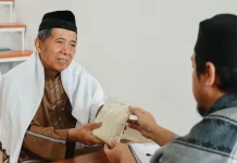 Memahami Perbedaan Zakat Fitrah dan Zakat Mal saat Ramadan