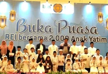 Buka Puasa bersama Anak Yatim, Menteri PKP Apresiasi Aksi Sosial REI