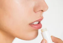 Penyebab Bibir Kering saat Puasa dan Cara Tepat Mengatasinya