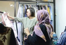 Dukung UMKM dan Solidaritas, DWP Kementerian Ekraf Gelar Bazar dan Baksos