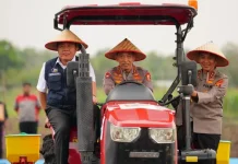 Dukung Swasembada Pangan, Kapolri Hadiri Tanam Raya Jagung Serentak