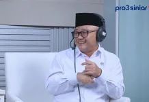 Mendikdasmen Ungkap Momen Tak Terlupakan Bertemu Penyiar Idolanya di RRI