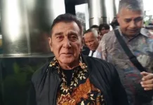 Diperiksa KPK, Ketum Pemuda Pancasila Japto Arahkan Wartawan Tanya Penyidik