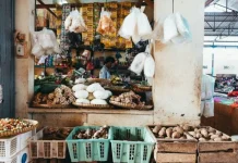 6 Trik Cerdas Belanja di Pasar Tradisional tanpa Takut Kurang Tunai