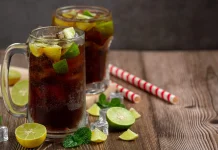 Minuman yang Perlu Dibatasi saat Sahur dan Berbuka Puasa