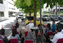 Kementrans Jajaki Kolaborasi dengan Perusahaan Keramik untuk Pemberdayaan Tran