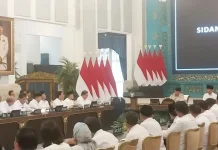 Presiden Kaji WFH dan 4 Hari Kerja untuk Hemat BBM saat Krisis
