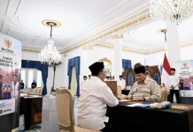 Presiden, Wapres, dan Kabinet Merah Putih Tunaikan Zakat melalui BAZNAS di Istana