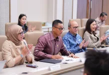 Berkah Ramadan, Danantara Inisiasi Hibah PLTS Sumenep Layani 2.000 KK