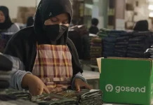 GoSend dan Gajah Duduk Berkolaborasi Luncurkan Sarung Khusus Edisi Ramadan 2026