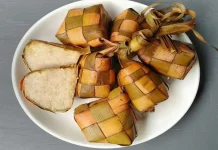 Begini Tips Memasak Ketupat Cepat Matang dalam Waktu 30 Menit