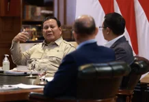Prabowo Akui “News Junkie”, Pantau Isu Dunia Dini Hari