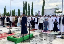 Ribuan Jemaah Padati Salat Idulfitri, Toleransi Menggema dari Tanah Papua